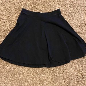 Forever 21 plain black skirt